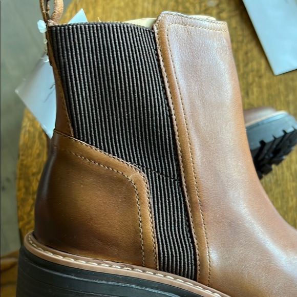 Brown Leather Ankle Boots - Picture 3 of 6